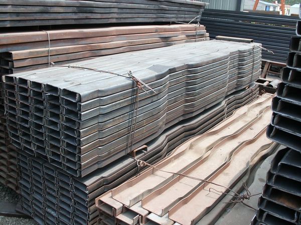 我公司大量供应各式冷弯型材